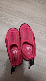 Waterschoenen, Ophalen, Schoenen