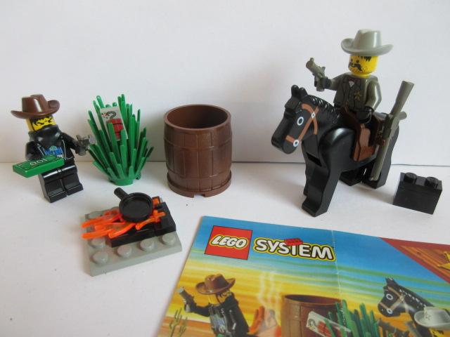 6712 Lego Western, Sheriffs Showdown, Bandieten, cowboys., Ophalen of Verzenden, Zo goed als nieuw, Complete set, Lego