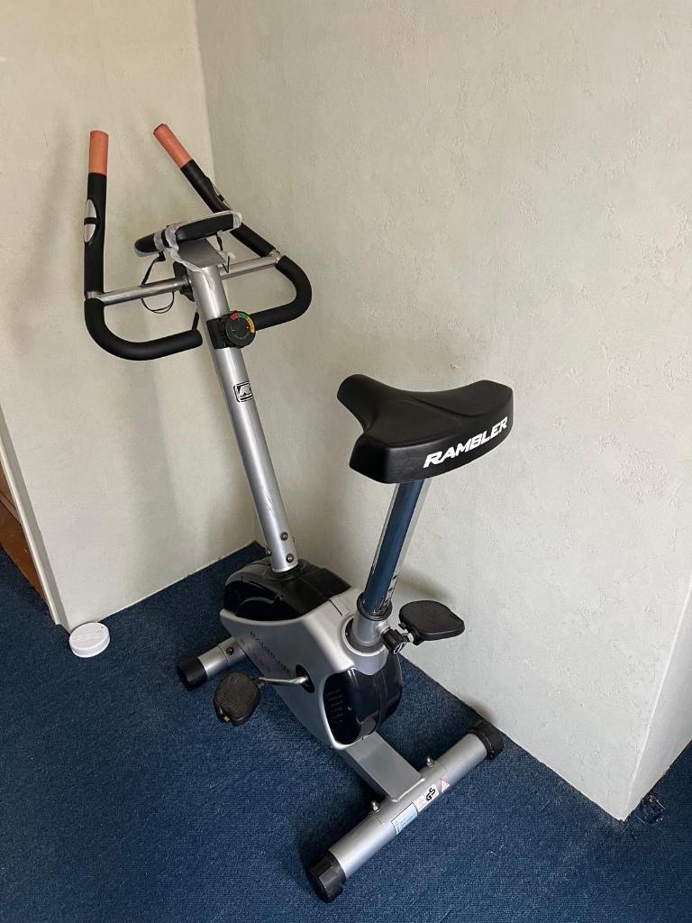 Nette Hometrainer Fitness Trimfiets Fitfiets Fitnessfiets, Ophalen, Gebruikt, Metaal, Buik