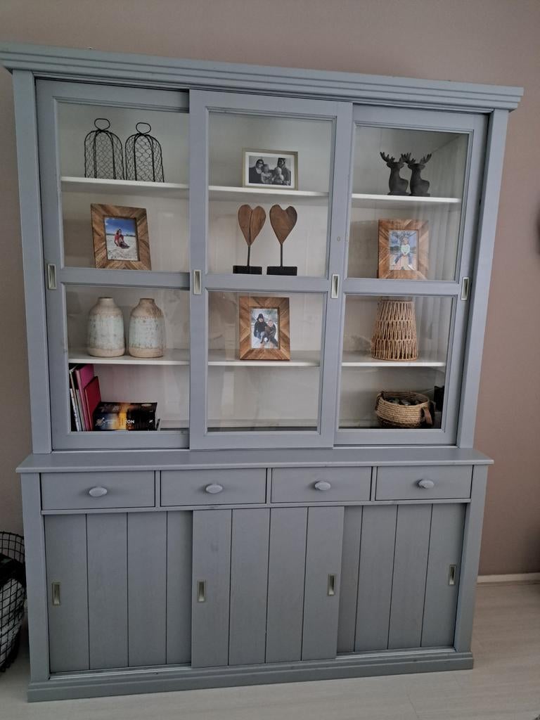 Hele mooie ruime buffetkast, Ophalen, Met deur(en), 200 cm of meer, Zo goed als nieuw