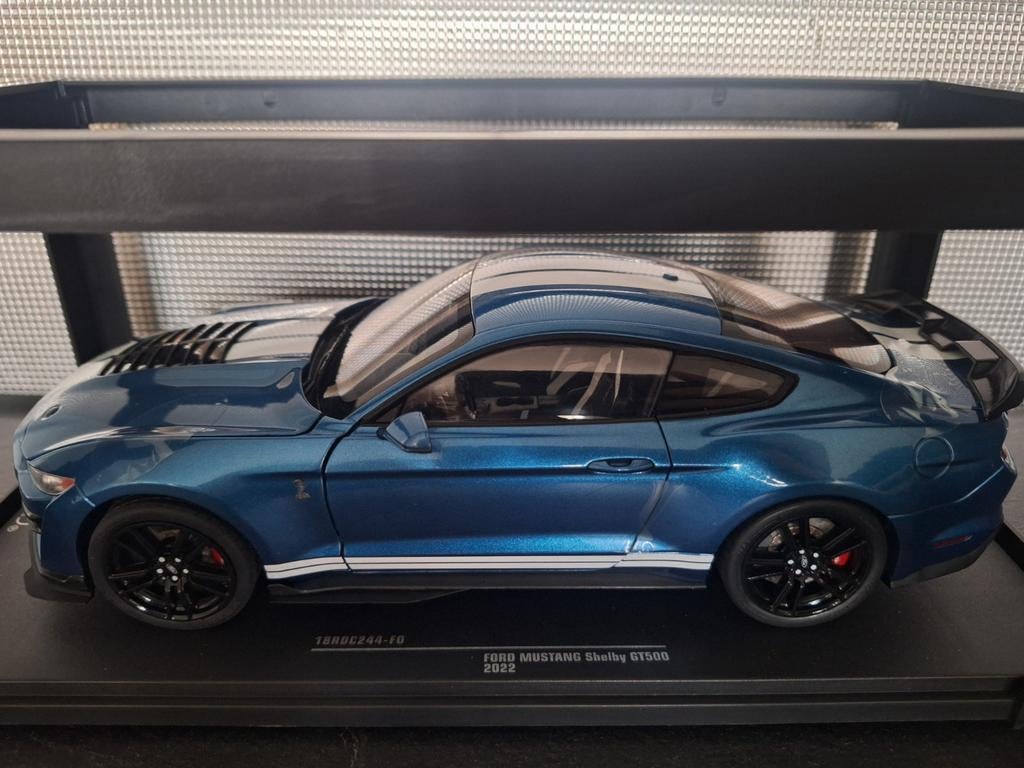 Ford Mustang Shelby GT500 2022 
USA Edition Schaal 1:18, Hobby en Vrije tijd, Modelauto's | 1:18, Overige merken, IXO, IXO, Nieuw