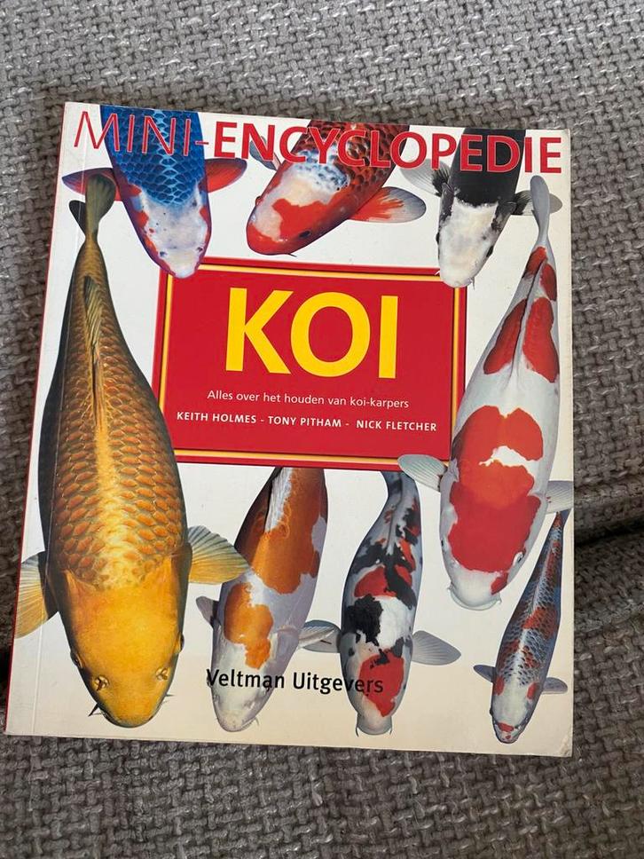 K. Holmes Mini-encyclopedie koi-karpers koi karper, Boeken, Dieren en Huisdieren, Zo goed als nieuw, Ophalen of Verzenden