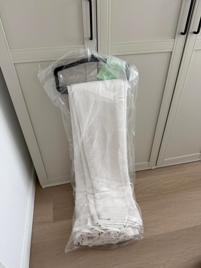 Gordijnen, Ophalen of Verzenden, Zo goed als nieuw, 200 cm of meer