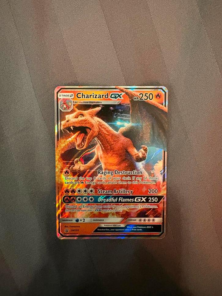 Charizard GX SM195 Pokémon Kaart - Near Mint, Hobby en Vrije tijd, Verzamelkaartspellen | Pokémon, Zo goed als nieuw, Losse kaart