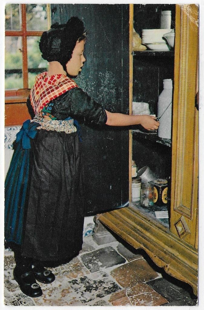 Staphorst Klederdracht Oude Gelopen Ansichtkaart ( B3205, Ophalen of Verzenden, 1980 tot heden, Gelopen, Zeeland