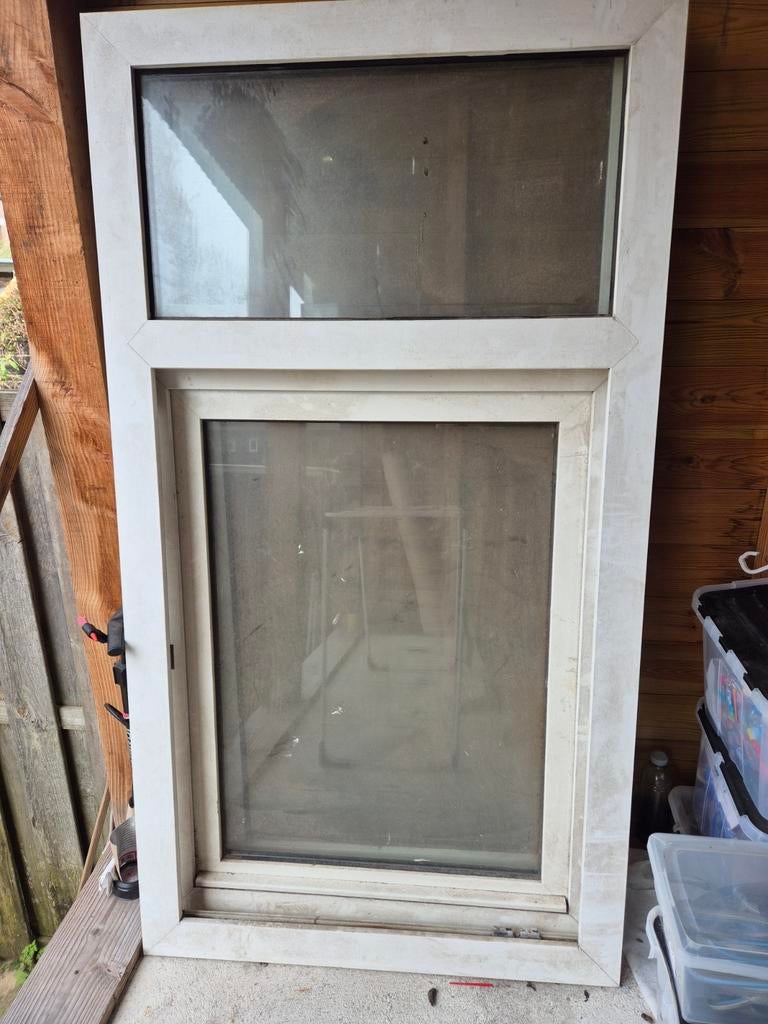 Raam met kozijn, Doe-het-zelf en Verbouw, Glas en Ramen, Gebruikt, Gevelraam of Ruit, 80 tot 120 cm, 80 tot 120 cm, Dubbelglas