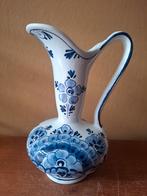 Delfts Blauw vaasje/kan met bloemmotief, Ophalen of Verzenden