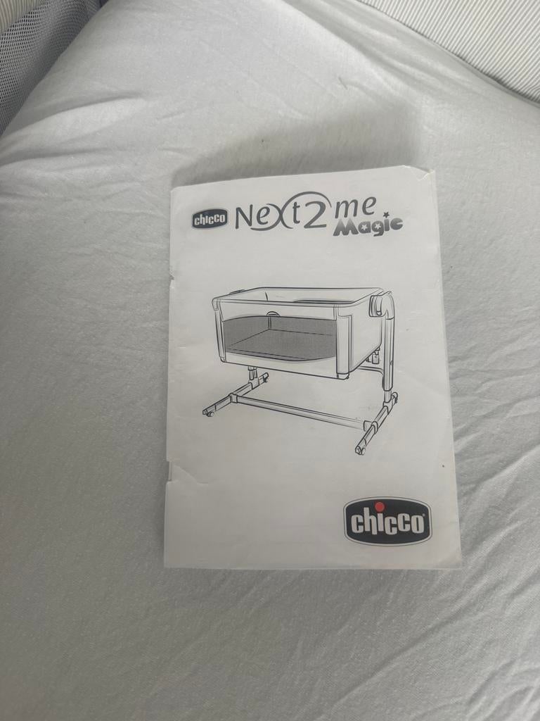 Chicco Next2Me Magic co-sleeper met 2 hoeslakens, Ophalen of Verzenden, Gebruikt, Wieg