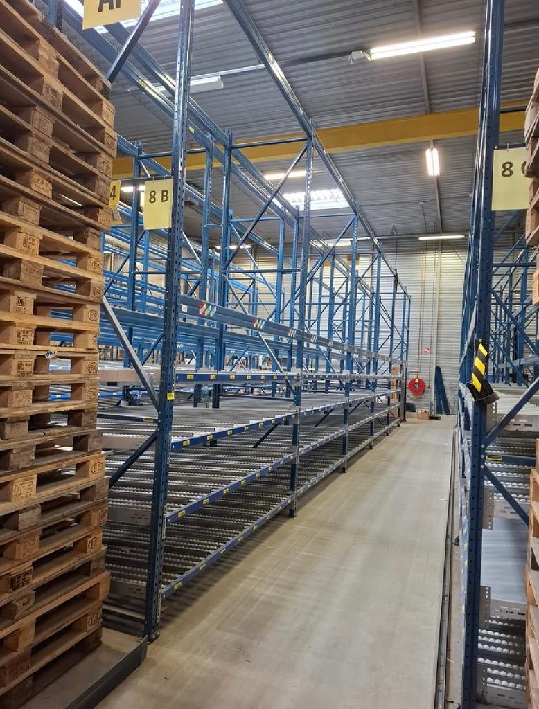 Pellet stelling en rollenbaan, Ophalen