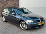 Grijze BMW 3-Serie 318i E91 Touring M-Sport Benzine/Apk/AC!, 13 km/l, Zwart, 4 cilinders, 129 pk
