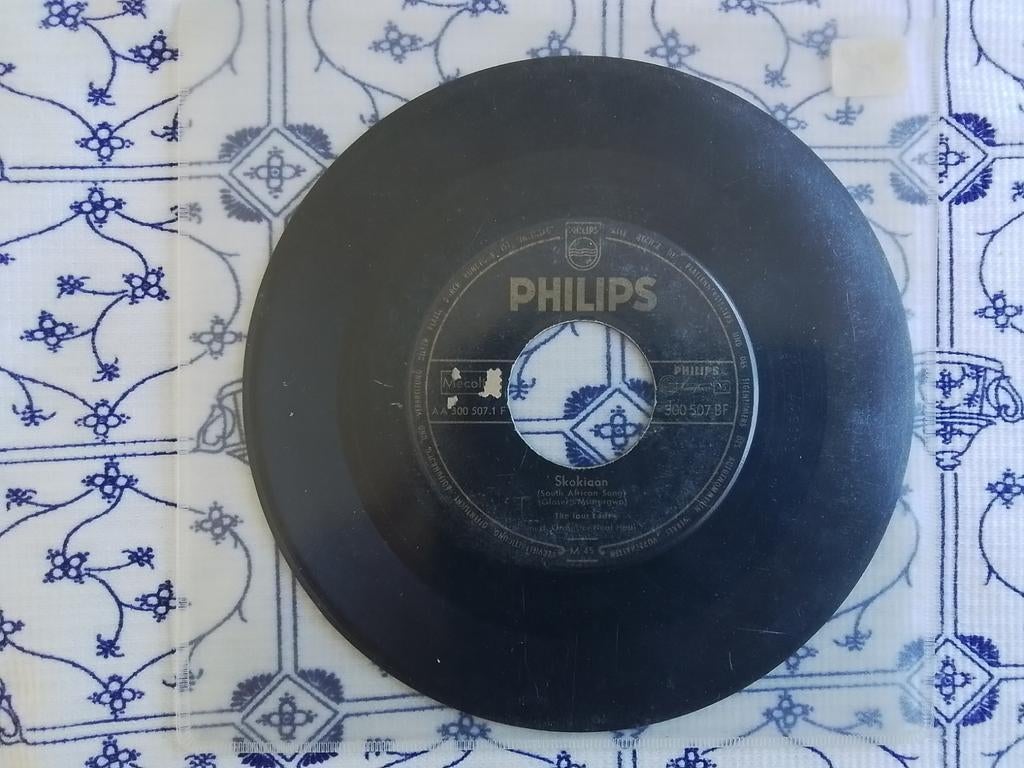 The four lads            Skokiaan, Cd's en Dvd's, Vinyl Singles, Ophalen of Verzenden, Zo goed als nieuw, Pop, Single