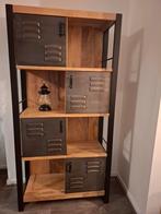 Mooie mango houten kast met metalen details, Huis en Inrichting, Ophalen