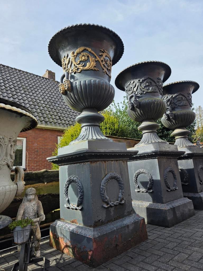 Grote gietijzeren tuinvaas bloempot bloembak louvre 2.90hoog, Tuin en Terras, Tuinvazen, Ophalen of Verzenden, Nieuw