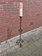 Antieke arts and crafts smeedijzeren kaars kandelaar, Ophalen of Verzenden, Koper of Brons