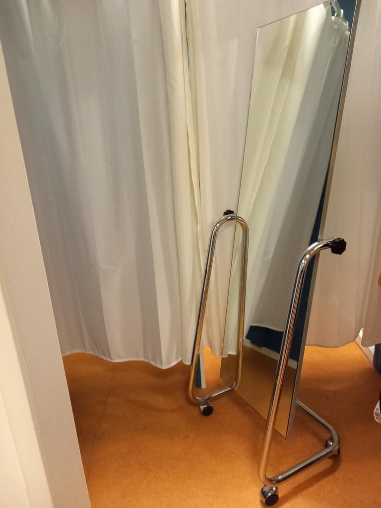 Verrijdbare spiegel, Ophalen