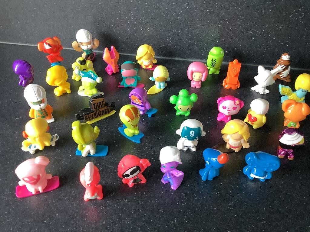 35 Gogo´s Crazy Bones uit verschillende series  bieden, Ophalen of Verzenden, Zo goed als nieuw