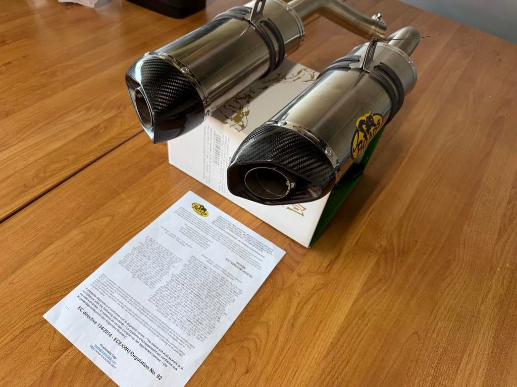 Zeer mooie Yamaha R1 sport uitlaten met e-keur!  Koopje, Ophalen, Gebruikt