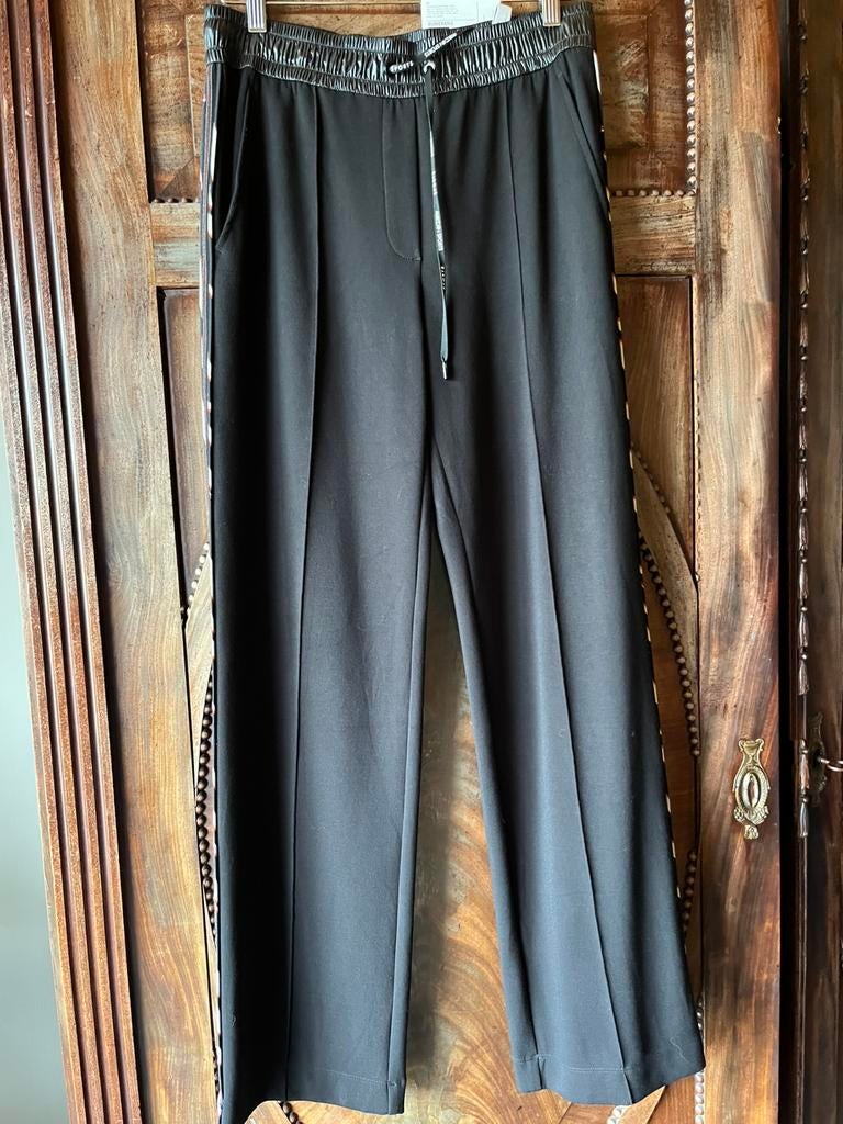 Zwarte broek van MarcCain, Kleding | Dames, Broeken en Pantalons, Maat 38/40 (M), Verzenden, Zwart, Zo goed als nieuw