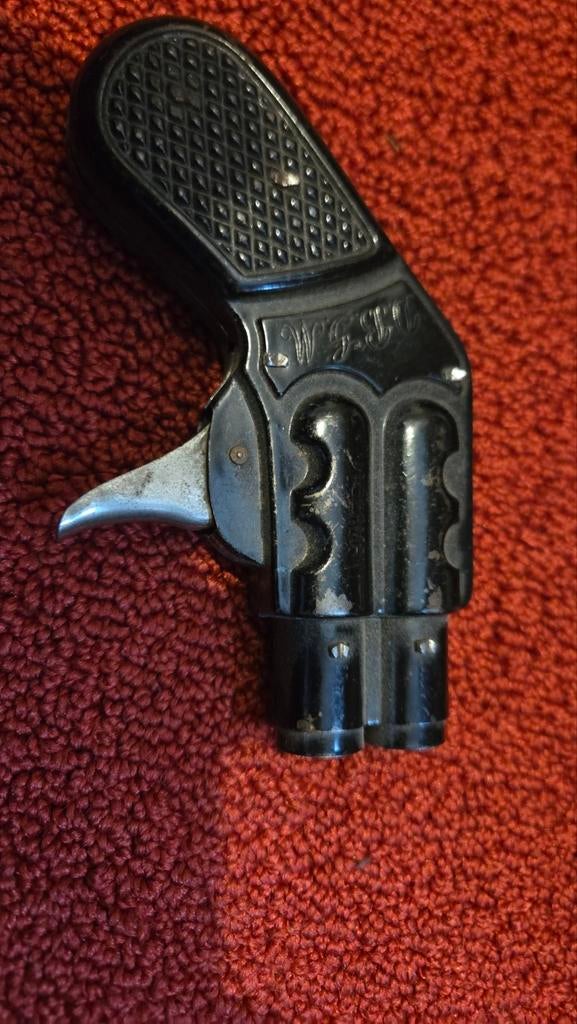 Kinderpistool D.B.G.M en beek knalkurkpistool, Ophalen of Verzenden