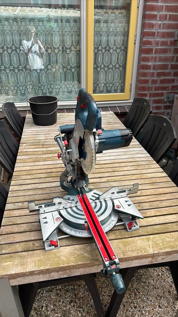 Bosch GCM8SJL afkortzaag 216mm, Ophalen, Zo goed als nieuw, Elektrisch