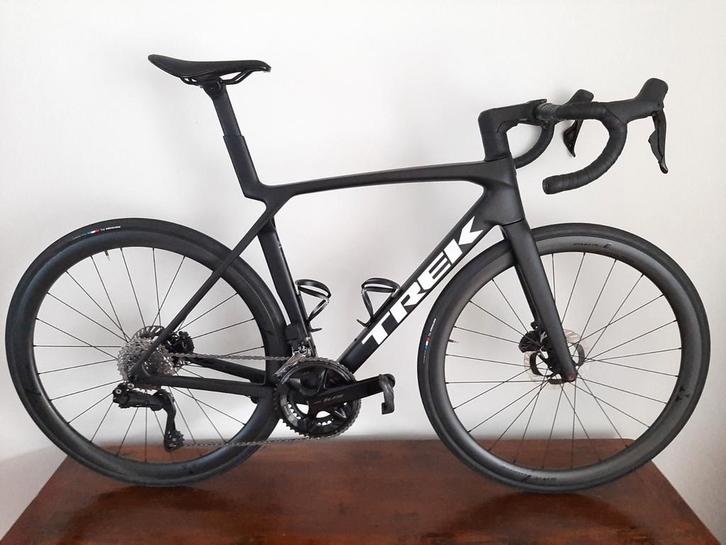 Trek Madone disc di2 GEN 8 Custom Made, Fietsen en Brommers, Fietsen | Racefietsen, Zo goed als nieuw, Overige merken, Meer dan 20 versnellingen