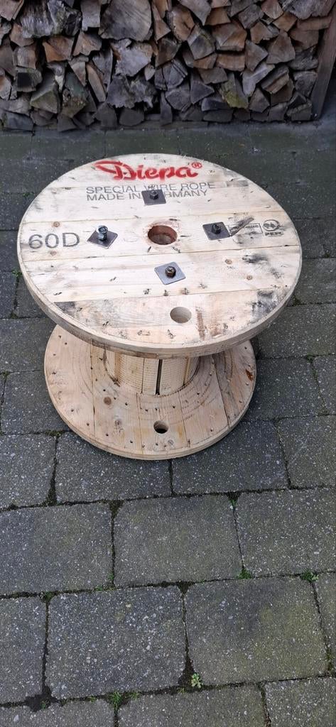 Houten haspel bijzettafel, Huis en Inrichting, Tafels | Bijzettafels, Gebruikt, Rond, Minder dan 55 cm, Ophalen