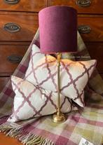 Hangemaakte SET kussens Trellis Mauve, Westdijk 41 3241 GT Middelharnis, Overige kleuren, Info@lijstjevanbrocante.nl, Ophalen of Verzenden