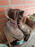Oude Legerkisten Schoenen Laarzen, Verzamelen, Militaria | Algemeen, Ophalen of Verzenden, Landmacht, Overige gebieden, Kleding of Schoenen