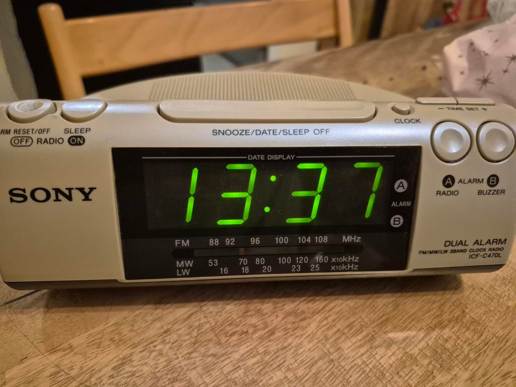 Sony Radio Wekker - Gebruikt maar in goede staat, Ophalen of Verzenden, Gebruikt, Radio