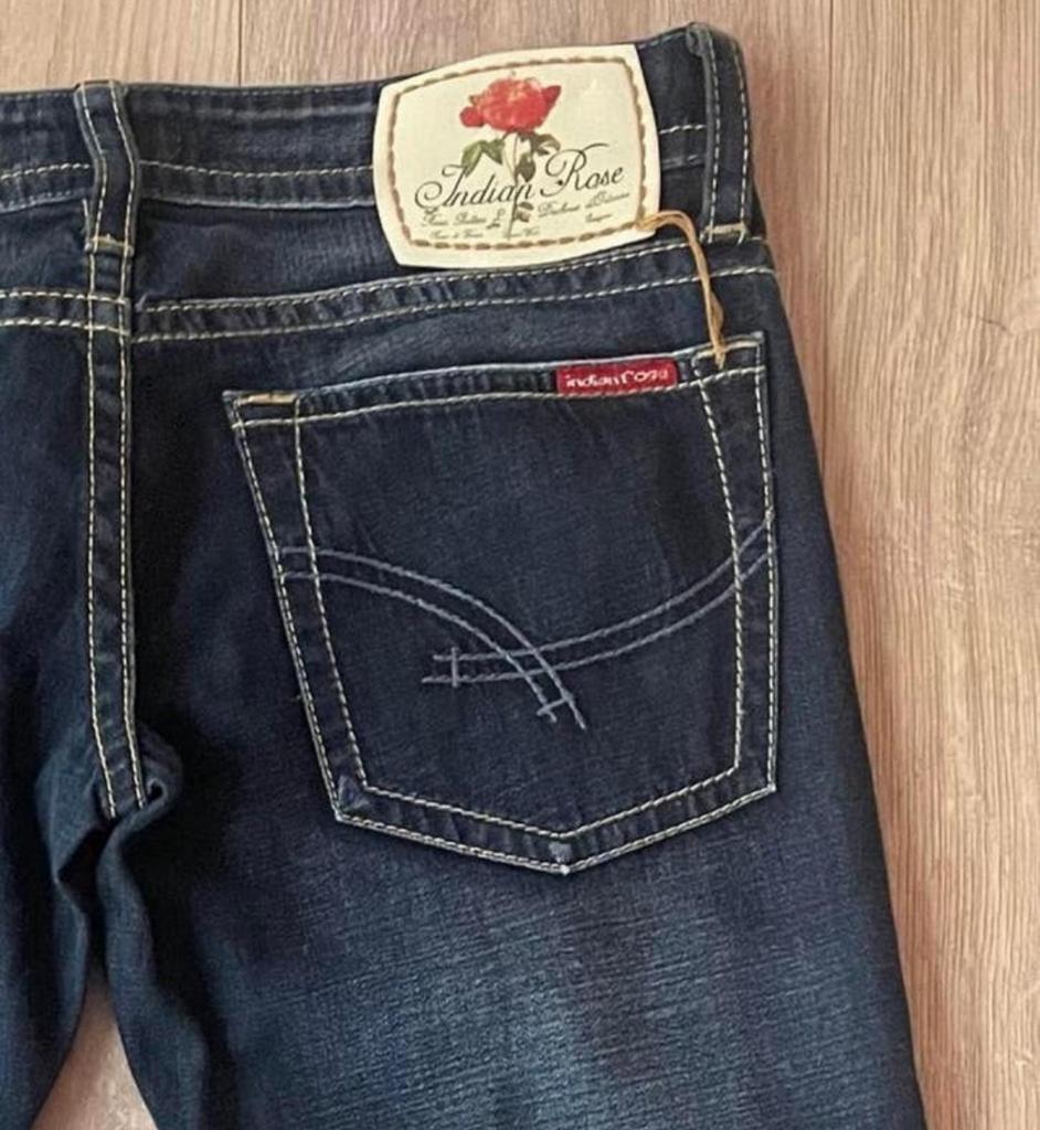 Indian Rose  Maat 30  Model Super - Low - L Donker Blauw, Kleding | Dames, Spijkerbroeken en Jeans, Verzenden, Zo goed als nieuw