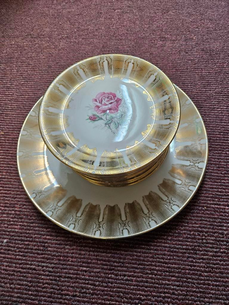 Vintage taartschaal en 12 gebaksbordjes jaren 50/60, Ophalen