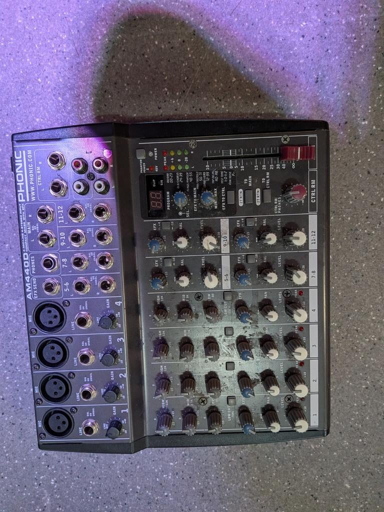 Phonic AM440D Mixer - Werkt, zonder voedingskabel, Muziek en Instrumenten, Ophalen