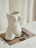 Witte aardewerk vaas -  vrouw torso, Wit, Aardewerk of Porselein, Ophalen of Verzenden, Zo goed als nieuw