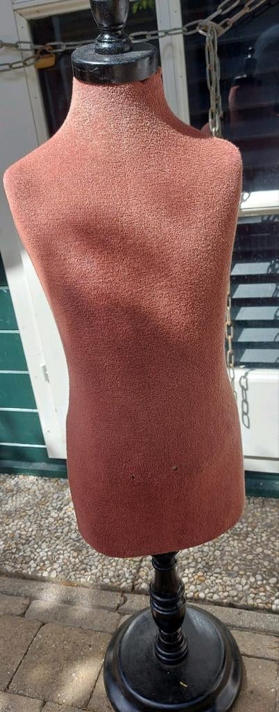 Antieke kinderpaspop, Ophalen