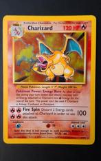 Charizard base holo kaart, Ophalen of Verzenden, Zo goed als nieuw