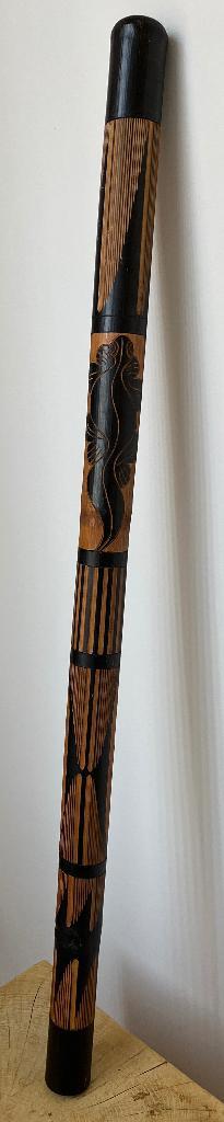 Didgeridoo fraai bewerkt, Muziek en Instrumenten, Blaasinstrumenten | Didgeridoos, Gebruikt, Ophalen