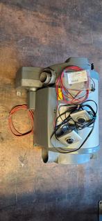 Truma COMBI 4E, 12V-30MB en elektrisch op 220V met bediening, Ophalen