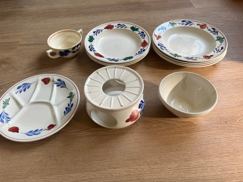 Divers boerenbont servies, Gebruikt, Ophalen of Verzenden, Bord(en), Aardewerk