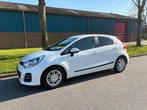 Kia Rio 1.2 I 5DRS 2015 Wit 113168km, 1027 kg, 450 kg, 40 €/maand, Zwart