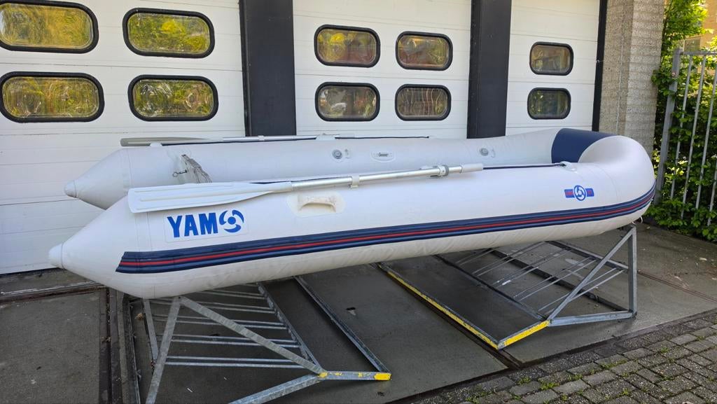 Yam 380 met Mercury 6 pk buitenboordmotor en surfkar, Ophalen of Verzenden