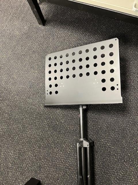 MUZIEKSTANDAARD, Ophalen of Verzenden, Zo goed als nieuw, Overige soorten