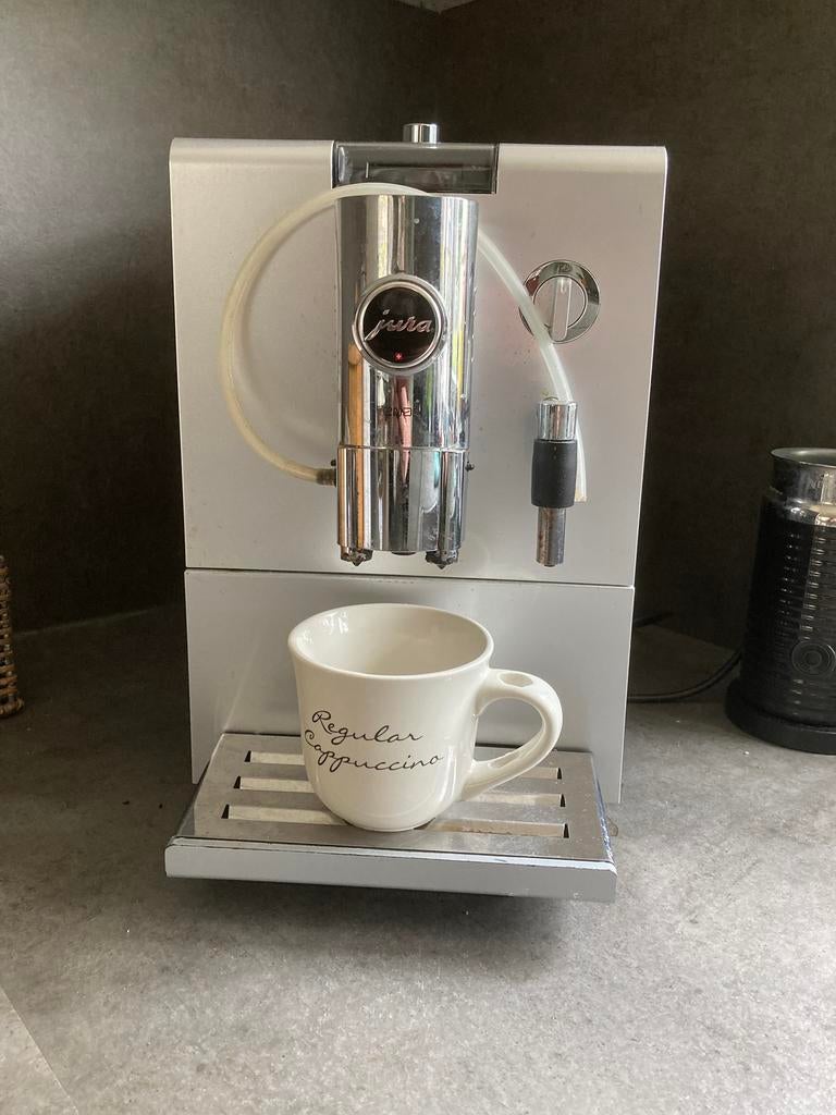 Jura Ena 9, Witgoed en Apparatuur, Koffiezetapparaten, Ophalen, Afneembaar waterreservoir, Gebruikt, Espresso apparaat