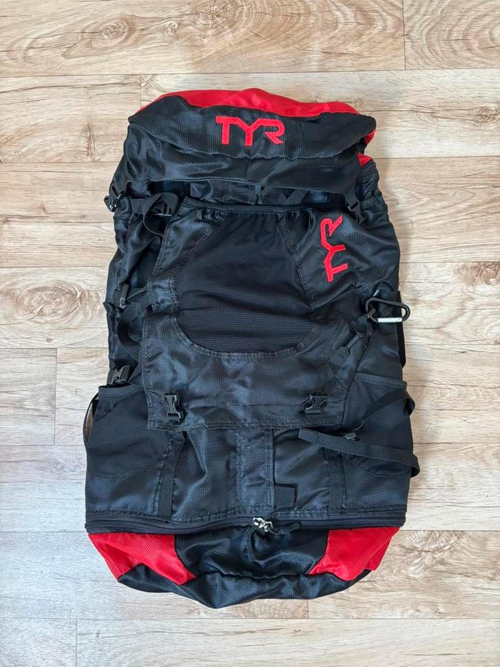 TYR triathlon tas 3 vaks met frame, Sport en Fitness, Overige Sport en Fitness, Zo goed als nieuw, Ophalen of Verzenden
