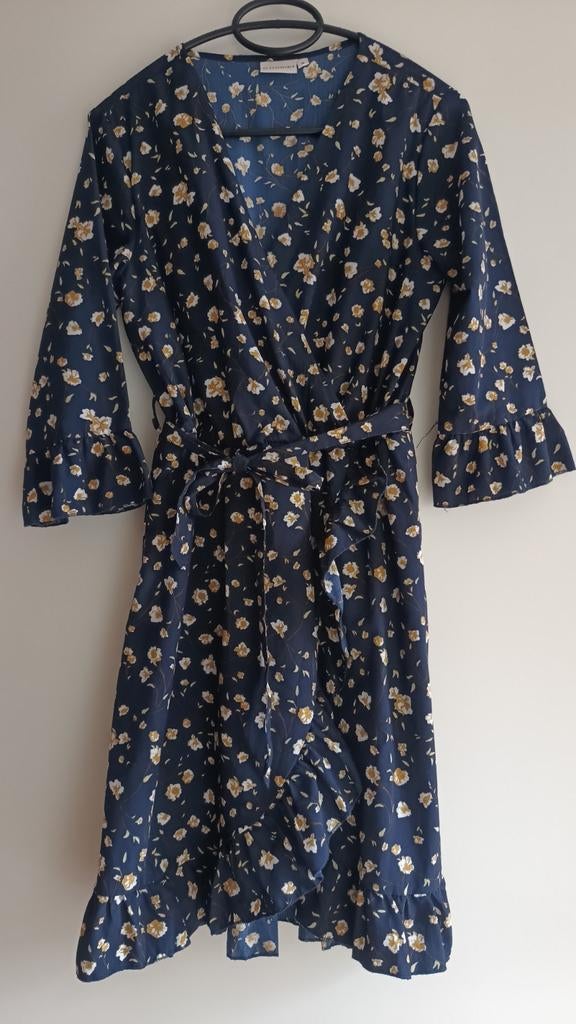 Leuk jurkje van CL Essentials - maat m/38 - zgan, Kleding | Dames, Maat 38/40 (M), Blauw, CL Essentials, Ophalen of Verzenden