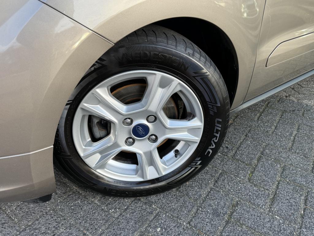 Ford Transit Courier 1.5 TDCI Limited (bj 2020), Gebruikt, Euro 6, 4 cilinders, Origineel Nederlands