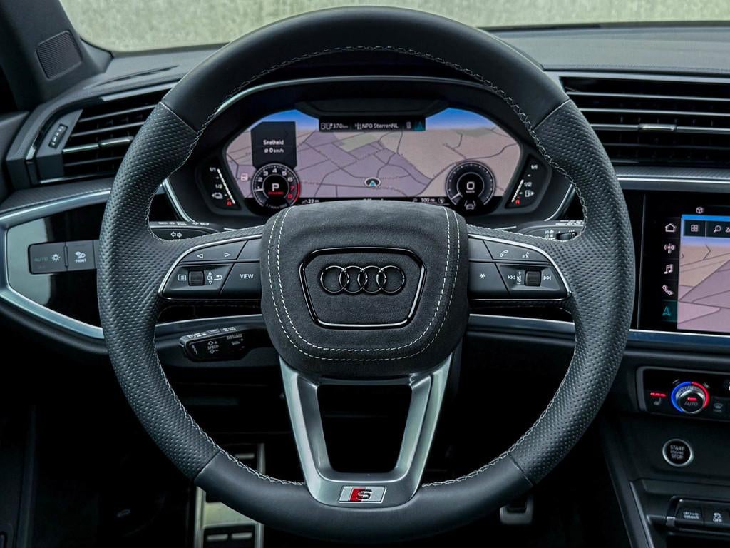 Audi Q3 Sportback 45TFSI e 245pk S-Tronic Competition S Edit, Gebruikt, Zwart, Lichtsensor, SUV of Terreinwagen