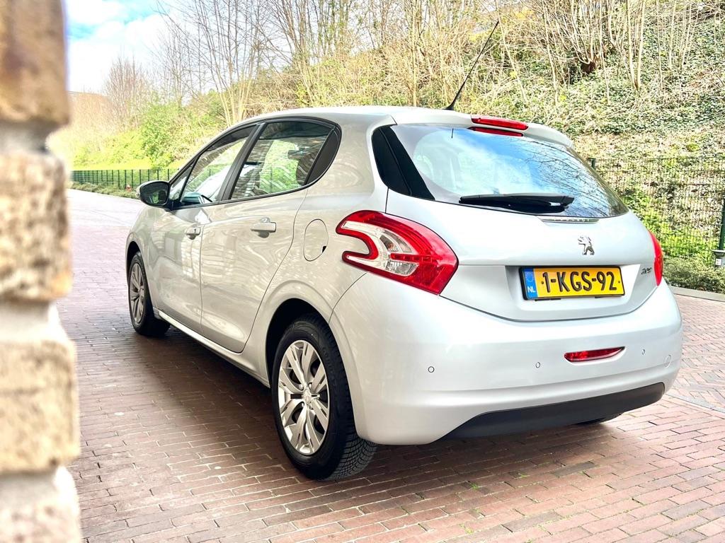 ✅ Peugeot 208 ✅ VTI 5D 2013 | Cruise | NAP | Airco |BT | PDC, Auto's, Peugeot, Voorwielaandrijving, Stof, 1199 cc, Origineel Nederlands