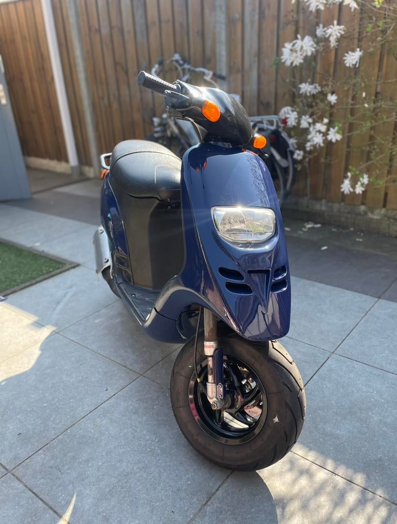 Piaggio Typhoon 172cc vers!!, Fietsen en Brommers, Scooters | Piaggio, Tweetakt, Overige modellen, Ophalen of Verzenden, Zo goed als nieuw