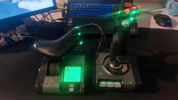 NU VERLAAGD IN PRIJS Logitech x52 pro, Computers en Software, Joysticks, Zo goed als nieuw, Ophalen of Verzenden