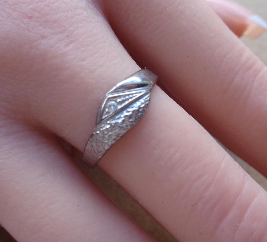 zilveren ring met helder steentje [186], Sieraden, Tassen en Uiterlijk, Ringen, Zo goed als nieuw, Dame, 17 tot 18, Zilver, Zilver